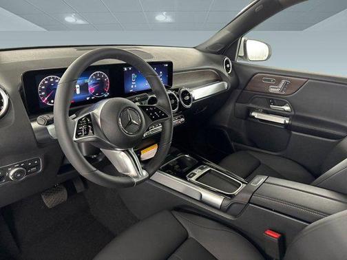 2026 Mercedes-Benz GLB 250 Base