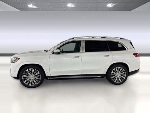 MANUFAKTUR Moonlight White Metallic 2026 Mercedes-Benz Maybach GLS 600 4MATIC