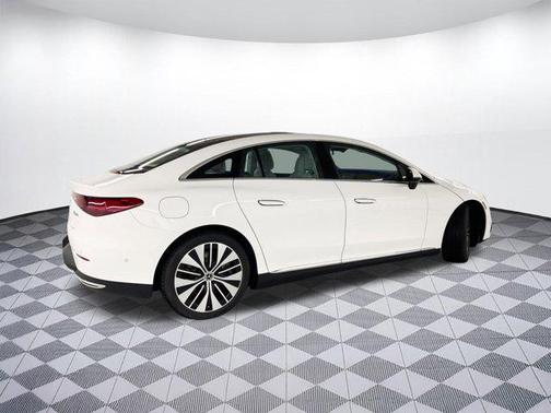 2025 Mercedes-Benz EQE 350 4MATIC