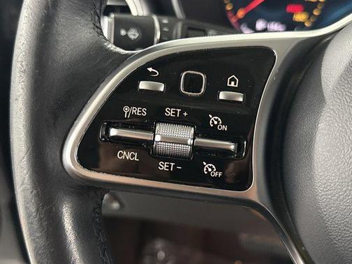 2022 Mercedes-Benz GLC 300 Base