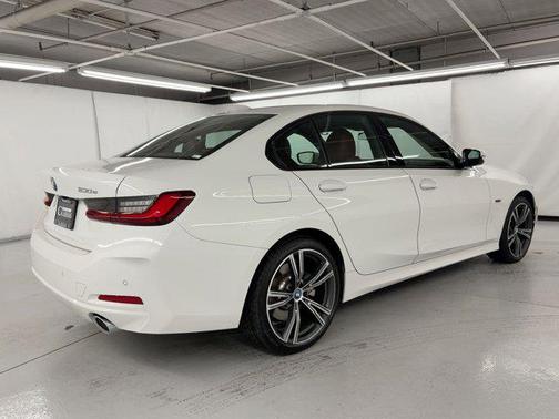 2023 BMW 330e Base