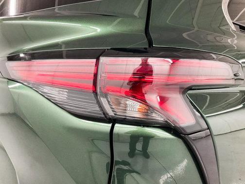 2022 Toyota Sienna LE