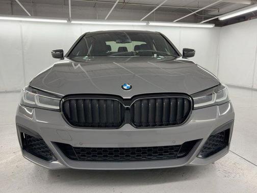 2022 BMW 530 i