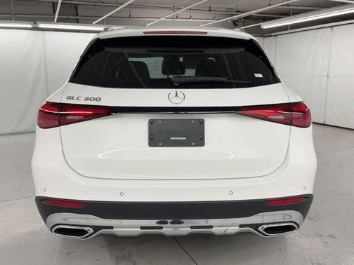 2026 Mercedes-Benz GLC 300 Base
