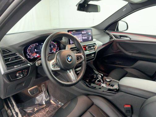 2023 BMW X4 xDrive30i