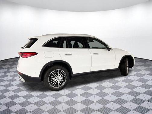 2025 Mercedes-Benz GLC 300 Base