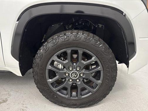 2022 Toyota Tundra Platinum