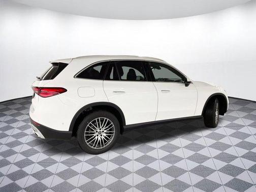 2025 Mercedes-Benz GLC 300 Base