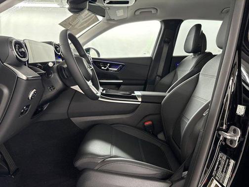 2025 Mercedes-Benz GLC 350e Base