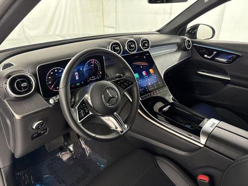 Black 2025 Mercedes-Benz GLC 350e Base