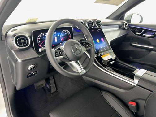 2026 Mercedes-Benz GLC 300 Base