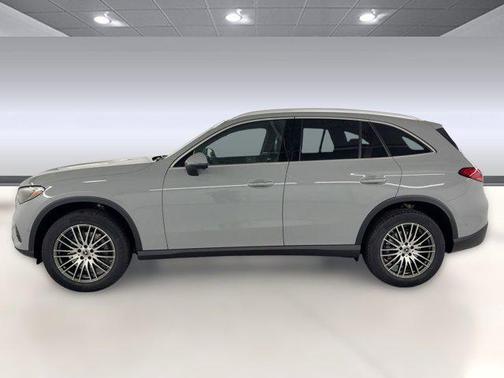 2026 Mercedes-Benz GLC 300 Base