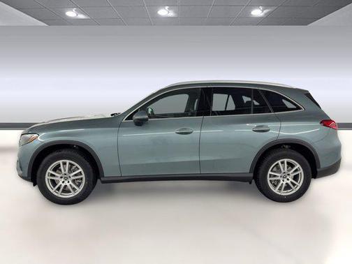 2026 Mercedes-Benz GLC 300 Base