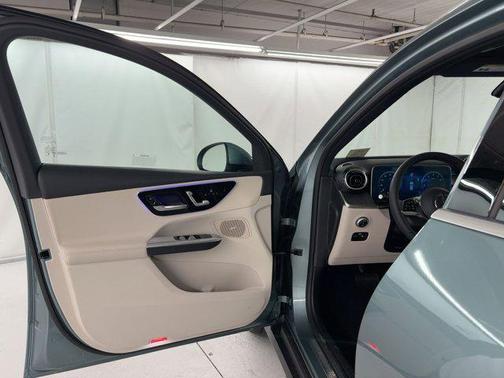 2026 Mercedes-Benz GLC 300 Base