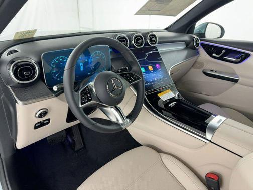 2026 Mercedes-Benz GLC 300 Base