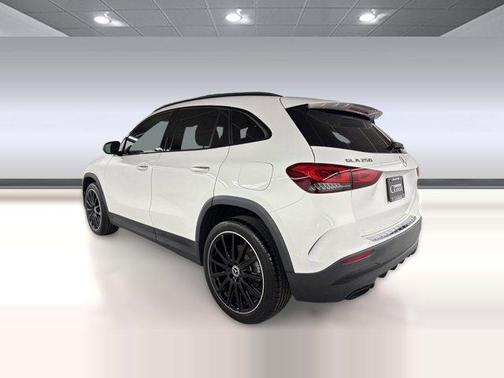 Polar White 2023 Mercedes-Benz GLA 250 Base
