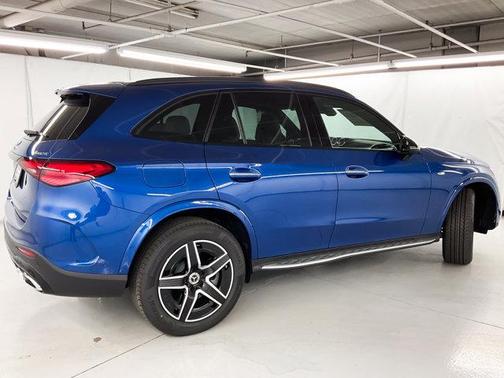 2025 Mercedes-Benz GLC 350e Base