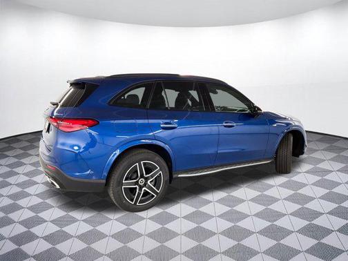 2025 Mercedes-Benz GLC 350e Base
