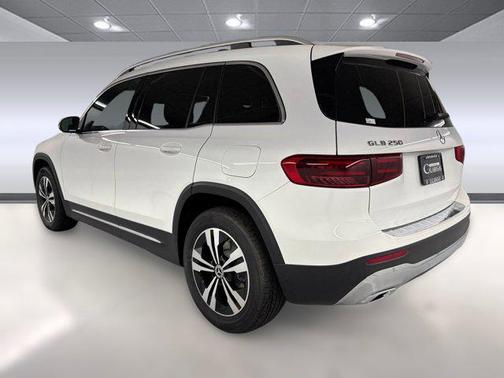 2026 Mercedes-Benz GLB 250 Base
