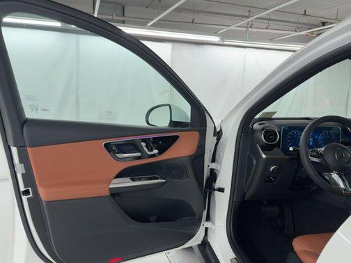 2026 Mercedes-Benz GLC 300 Base