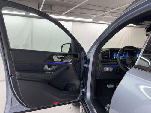 2026 Mercedes-Benz AMG GLS 63 Base