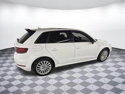 2016 Audi A3 e-tron 1.4T Premium