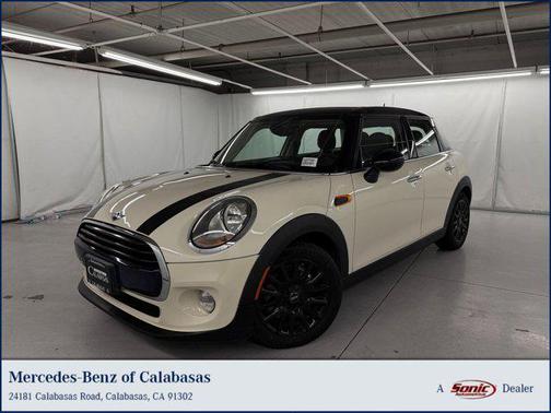 2017 MINI Hardtop Cooper