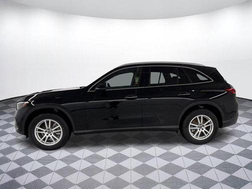 2025 Mercedes-Benz GLC 300 Base