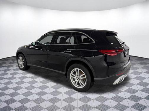 2025 Mercedes-Benz GLC 300 Base