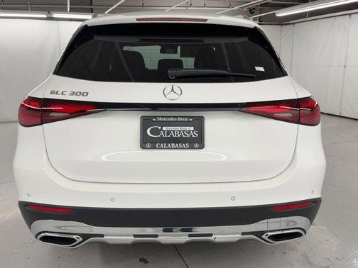2026 Mercedes-Benz GLC 300 Base