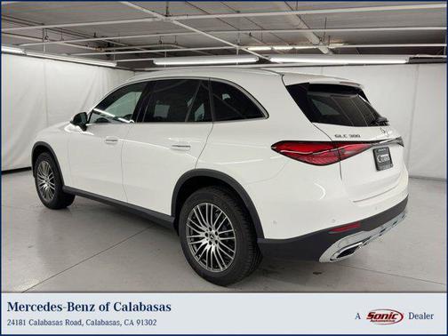 2026 Mercedes-Benz GLC 300 Base