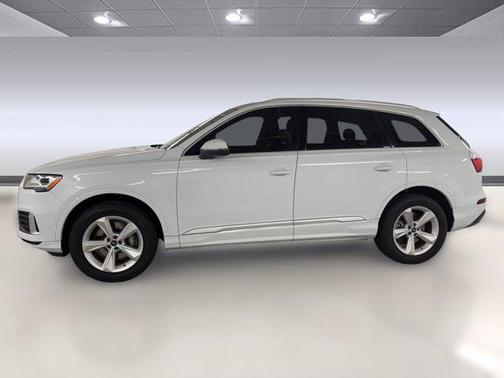 2022 Audi Q7 45 Premium