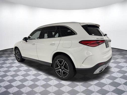 2025 Mercedes-Benz GLC 350e Base