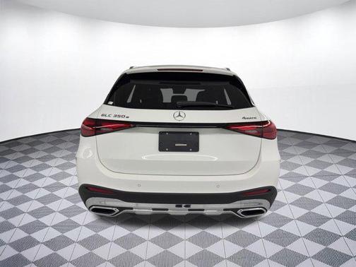 2025 Mercedes-Benz GLC 350e Base