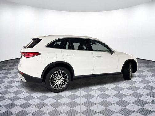 2025 Mercedes-Benz GLC 300 Base