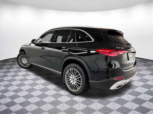 2025 Mercedes-Benz GLC 300 Base