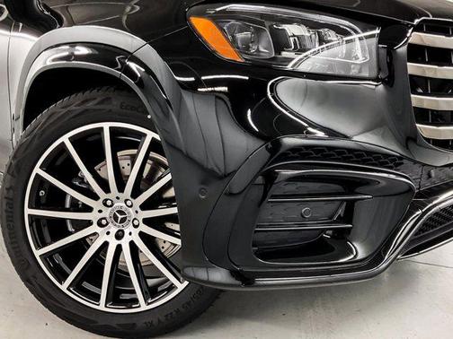 2025 Mercedes-Benz GLS 450 4MATIC