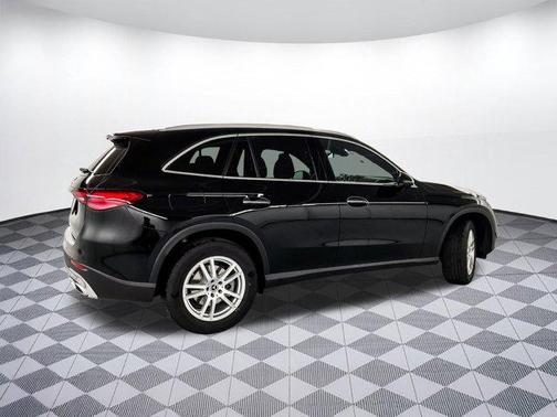 2025 Mercedes-Benz GLC 300 Base