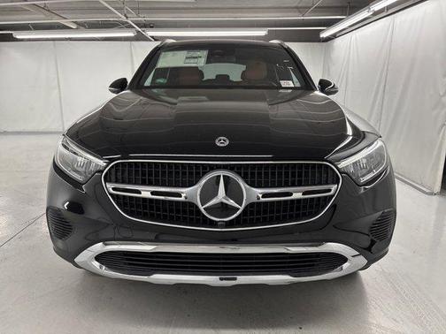 2025 Mercedes-Benz GLC 350e Base