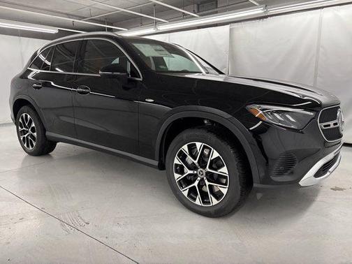 2025 Mercedes-Benz GLC 350e Base
