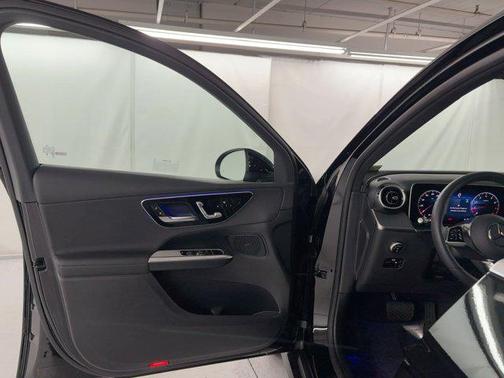 2026 Mercedes-Benz GLC 300 Base