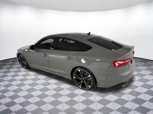 2022 Audi S5 Premium Plus TFSI quattro Tiptronic