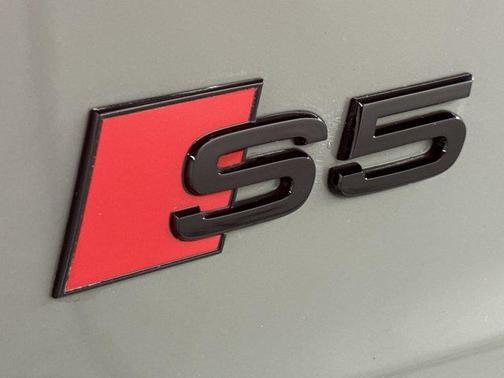 2022 Audi S5 Premium Plus TFSI quattro Tiptronic