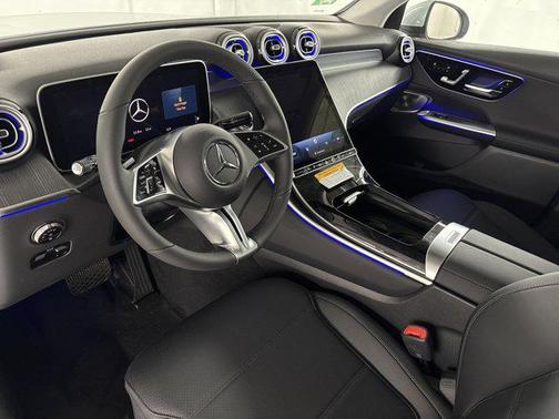2025 Mercedes-Benz GLC 350e Base