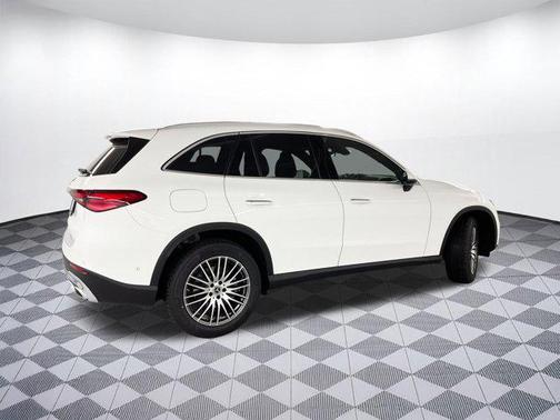 2025 Mercedes-Benz GLC 300 Base
