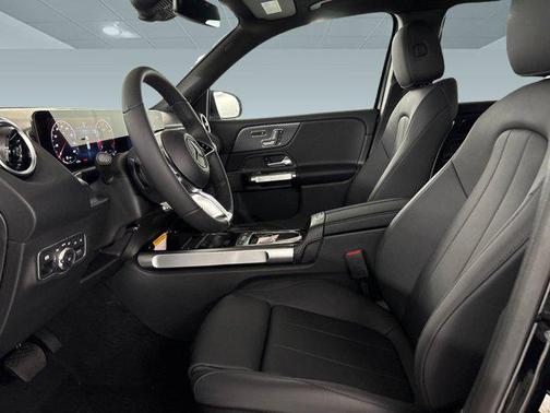 2026 Mercedes-Benz GLB 250 Base