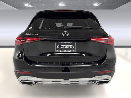 2025 Mercedes-Benz GLC 300 Base