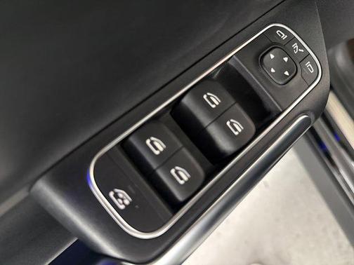 2022 Mercedes-Benz GLA 250 Base