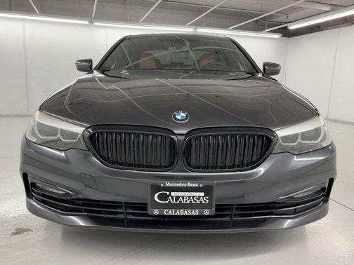 2017 BMW 530 530i