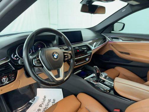 2017 BMW 530 530i